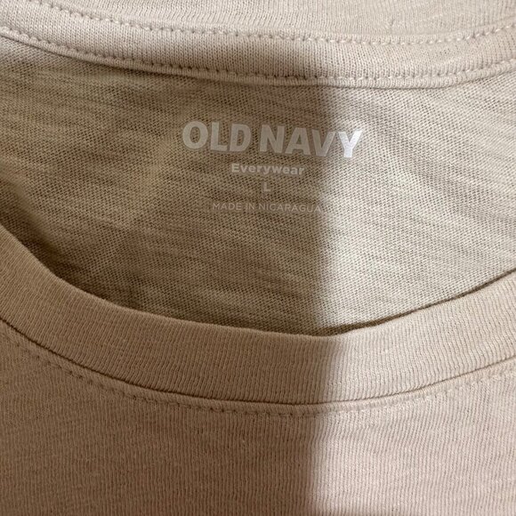 Old Navy PRIDE Womens Size L Beige Peace Love Pride Rainbow Pride T-shirt NWT - Picture 5 of 7